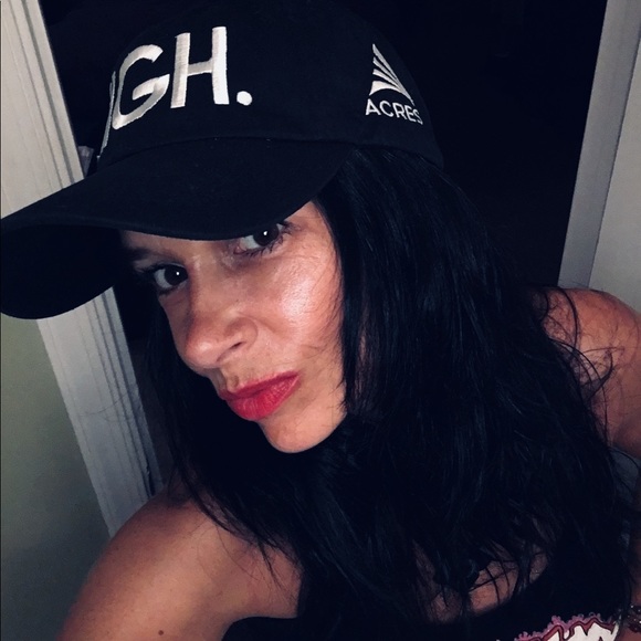 Meet your Posher, Dawn - Picture 1 of 1